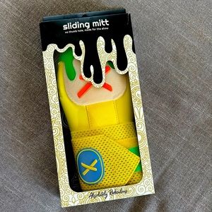 Absolutely Ridiculous ARIAbyX sliding mitt